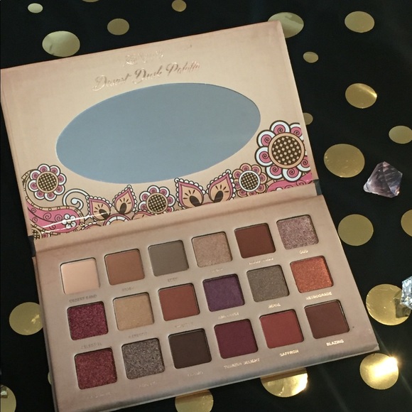 Makeup - Picture 2 of 6